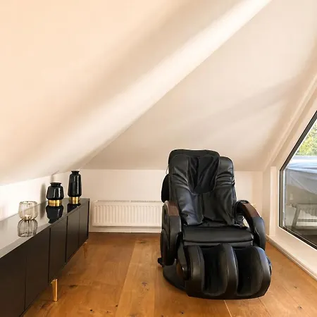 200qm Traum-wohnung Mit Vielen Extras * Dresden